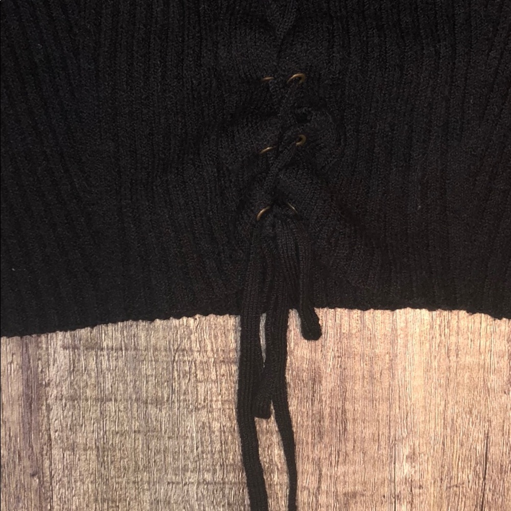 AE Ribbed Front Lace Up Sweater Tank - Picture 2 of 5